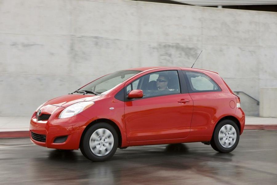  Toyota Yaris 2009 года  (фото 38 из 59)